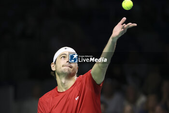 2024-11-21 - Taylor Fritz of USA during the 2024 Davis Cup Finals quarter-final tennis tie between United States (USA) and Australia at Palacio de Deportes Jose Maria Martin Carpena on November 21, 2024 in Malaga, Spain - TENNIS - DAVIS CUP 2024 - 1/4 - USA V AUSTRALIA - INTERNATIONALS - TENNIS