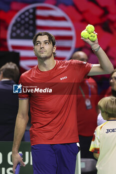 2024-11-21 - Taylor Fritz of USA celebrates his victory against Alex De Minaur of Australia during the 2024 Davis Cup Finals quarter-final tennis tie between United States (USA) and Australia at Palacio de Deportes Jose Maria Martin Carpena on November 21, 2024 in Malaga, Spain - TENNIS - DAVIS CUP 2024 - 1/4 - USA V AUSTRALIA - INTERNATIONALS - TENNIS