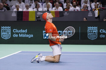 2024-11-22 - Tallon Griekspoor of Netherlands celebrates after winning against Jan-Lennard Struff of Germany during the Davis Cup 2024, Semi-Finals tennis event between Germany and Netherlands on November 22, 2024 at Martin Carpena Pavilion in Malaga, Spain - TENNIS - DAVIS CUP 2024 - 1/2 - GERMANY V NETHERLANDS - INTERNATIONALS - TENNIS