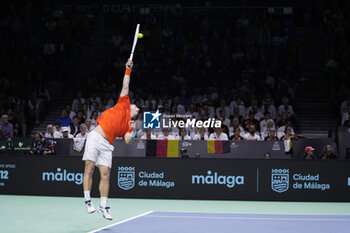 2024-11-22 - Tallon Griekspoor of Netherlands in action against Jan-Lennard Struff of Germany during the Davis Cup 2024, Semi-Finals tennis event between Germany and Netherlands on November 22, 2024 at Martin Carpena Pavilion in Malaga, Spain - TENNIS - DAVIS CUP 2024 - 1/2 - GERMANY V NETHERLANDS - INTERNATIONALS - TENNIS