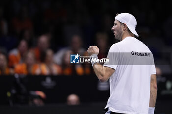 2024-11-22 - Jan-Lennard Struff of Germany in action against Tallon Griekspoor of Netherlands during the Davis Cup 2024, Semi-Finals tennis event between Germany and Netherlands on November 22, 2024 at Martin Carpena Pavilion in Malaga, Spain - TENNIS - DAVIS CUP 2024 - 1/2 - GERMANY V NETHERLANDS - INTERNATIONALS - TENNIS