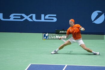 2024-11-22 - Tallon Griekspoor of Netherlands in action against Jan-Lennard Struff of Germany during the Davis Cup 2024, Semi-Finals tennis event between Germany and Netherlands on November 22, 2024 at Martin Carpena Pavilion in Malaga, Spain - TENNIS - DAVIS CUP 2024 - 1/2 - GERMANY V NETHERLANDS - INTERNATIONALS - TENNIS