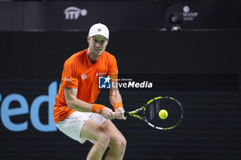 2024-11-22 - Botic Van de Zandschulp of Netherlands in action against Daniel Altmaier of Germany during the Davis Cup 2024, Semi-Finals tennis event between Germany and Netherlands on November 22, 2024 at Martin Carpena Pavilion in Malaga, Spain - TENNIS - DAVIS CUP 2024 - 1/2 - GERMANY V NETHERLANDS - INTERNATIONALS - TENNIS