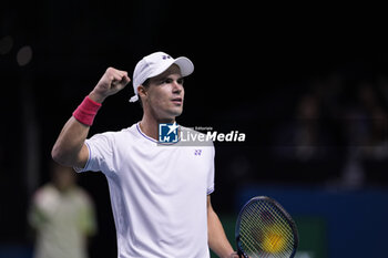 2024-11-22 - Daniel Altmaier of Germany in action against Botic Van de Zandschulp of Netherlands during the Davis Cup 2024, Semi-Finals tennis event between Germany and Netherlands on November 22, 2024 at Martin Carpena Pavilion in Malaga, Spain - TENNIS - DAVIS CUP 2024 - 1/2 - GERMANY V NETHERLANDS - INTERNATIONALS - TENNIS