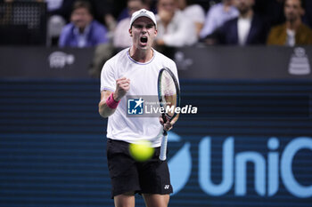 2024-11-22 - Daniel Altmaier of Germany in action against Botic Van de Zandschulp of Netherlands during the Davis Cup 2024, Semi-Finals tennis event between Germany and Netherlands on November 22, 2024 at Martin Carpena Pavilion in Malaga, Spain - TENNIS - DAVIS CUP 2024 - 1/2 - GERMANY V NETHERLANDS - INTERNATIONALS - TENNIS