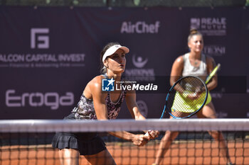 2024-07-03 - Dia Evtimova (BUL) and AndreeaPrisacariu (ROU) BMW Roma Cup W35 Rome ITF Women's Tennis Tournament – 16 Round - ITF W35 BMW ROMA OPEN - NATIONALS - TENNIS