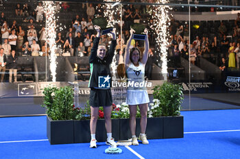 2024-06-23 - Ariana Sanchez Fallada and Paula Josemaria Martin the winners during the awards ceremony of the BNL Italy Major Premier Padel at Foro Italico in Rome, Italy on July 23th, 2024 - BNL ITALY MAJOR PREMIER PADEL - PADEL - TENNIS