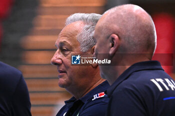 2024-05-09 - Julio Velasco head coach of Italy during Italian Senior Women's National Team and Swedish Senior Women's National Team in the VOLLEYBALL - FRIENDLY MATCH - Test Match at PalaBancaSport di Piacenza - May 9, 2024 - TEST MATCH - ITALY WOMEN VS SWEDEN - FRIENDLY MATCH - VOLLEYBALL