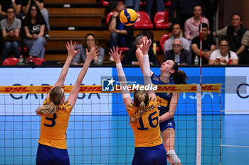 2024-05-09 - Actions game and players' images between Italian Senior Women's National Team and Swedish Senior Women's National Team in the VOLLEYBALL - FRIENDLY MATCH - Test Match at PalaBancaSport di Piacenza - May 9, 2024 - TEST MATCH - ITALY WOMEN VS SWEDEN - FRIENDLY MATCH - VOLLEYBALL