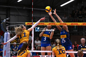 2024-05-09 - Actions game and players' images between Italian Senior Women's National Team and Swedish Senior Women's National Team in the VOLLEYBALL - FRIENDLY MATCH - Test Match at PalaBancaSport di Piacenza - May 9, 2024 - TEST MATCH - ITALY WOMEN VS SWEDEN - FRIENDLY MATCH - VOLLEYBALL