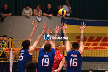 2024-05-12 - Game images of the match between the Italian national team and the Serbian national team in the Italvolley Testmatch Tournament 2024 at the “Arpad Weisz” sports hall Cavalese (TN) - 12 May 2024 - ITALY VS SERBIA - FRIENDLY MATCH - VOLLEYBALL