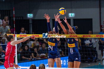 2024-07-09 - Ekaterina Antropova (Italy) and Anna Danesi (Italy) - WOMEN'S TEST MATCH - ITALY VS SERBIA - FRIENDLY MATCH - VOLLEYBALL