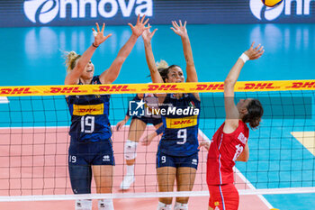 2024-07-09 - Tijana Boskovic (Serbia) vs Caterina Bosetti (Italy) and Sarah Fahr (Italy) - WOMEN'S TEST MATCH - ITALY VS SERBIA - FRIENDLY MATCH - VOLLEYBALL