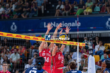 2024-07-09 - Serbia on defense - WOMEN'S TEST MATCH - ITALY VS SERBIA - FRIENDLY MATCH - VOLLEYBALL