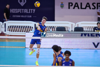 2024-08-23 - Alessandro Bristot (Italia U20) serve - CISTERNA VOLLEY VS ITALY U20 - FRIENDLY MATCH - VOLLEYBALL