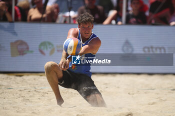 2024-06-23 - Dirk Boehle (NED) with a forearm pass - WORLD BEACH PRO TOUR - BEACH VOLLEY - VOLLEYBALL