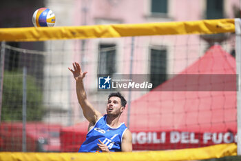 2024-06-23 - Davide Benzi (ITA) with a spike - WORLD BEACH PRO TOUR - BEACH VOLLEY - VOLLEYBALL