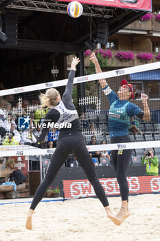 2024-07-07 - Gstaad Switzerland, 07/07/2024: Megan Krapt (USA) in action against Agatha Bednarczuk (BRA) during semi final of Swatch Beach Pro Gstaad 2024, Roy Emerson Arena in Gstaad. - SWATCH BEACH VOLLEY - BEACH VOLLEY - VOLLEYBALL