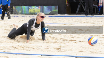 2024-07-07 - Gstaad Switzerland, 07/07/2024: Megan Krapt (USA) in action during semi final of Swatch Beach Pro Gstaad 2024, Roy Emerson Arena in Gstaad. - SWATCH BEACH VOLLEY - BEACH VOLLEY - VOLLEYBALL