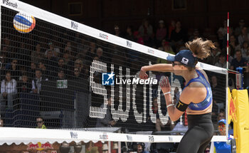 2024-07-07 - Gstaad Switzerland, 07/07/2024: Kristen Nuss (USA) in action during semi final of Swatch Beach Pro Gstaad 2024, Roy Emerson Arena in Gstaad. - SWATCH BEACH VOLLEY - BEACH VOLLEY - VOLLEYBALL