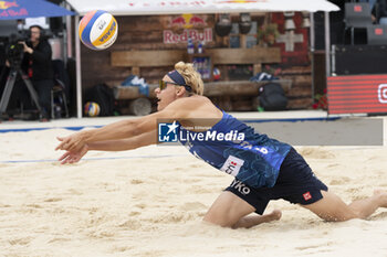 2024-07-07 - Gstaad Switzerland, 07/07/2024: David Ahman (SWE) in action during men final of Swatch Beach Pro Gstaad 2024, Roy Emerson Arena in Gstaad. - SWATCH BEACH VOLLEY - BEACH VOLLEY - VOLLEYBALL