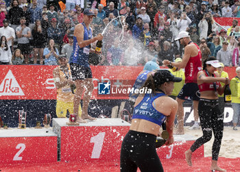 2024-07-07 - Gstaad Switzerland, 07/07/2024: podium ceremony during Swatch Beach Pro Gstaad 2024, Roy Emerson Arena in Gstaad. - SWATCH BEACH VOLLEY - BEACH VOLLEY - VOLLEYBALL