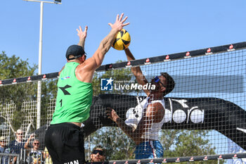 2024-09-07 - #2 LUPO D. - #1 ZAYTSEV I. (Green) vs #1 #1 SACRIPANTI M. - #2 TITTA G. (white) during 16/8 of final of Fonzies Campionato Italiano Assoluti Femminili e Maschili 2024 - Day 2 of Last Stage at Polo est Village in Bellaria-Igea Marina (RI) - CAMPIONATO ITALIANO ASSOLUTO - BEACH VOLLEY - VOLLEYBALL