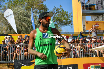 2024-09-07 - #2 LUPO D. - #1 ZAYTSEV I. (Green) vs #1 #1 SACRIPANTI M. - #2 TITTA G. (white) during 16/8 of final of Fonzies Campionato Italiano Assoluti Femminili e Maschili 2024 - Day 2 of Last Stage at Polo est Village in Bellaria-Igea Marina (RI) - CAMPIONATO ITALIANO ASSOLUTO - BEACH VOLLEY - VOLLEYBALL