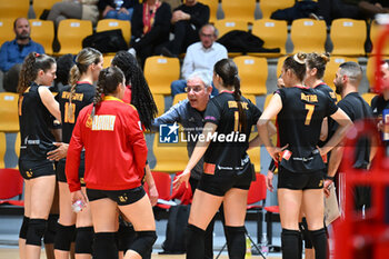 07/11/2024 - time out of Roma Volley team, during the match valid for the Volleyball Challenge Cup 2025 competition played in Rome on 07.11.2024 - ROMA VOLLEY VS RAPID BUCARESTI - CHALLENGE CUP WOMEN - VOLLEY