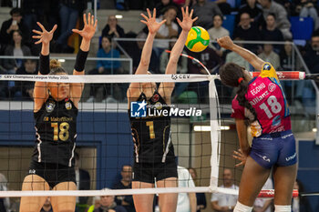 2024-01-16 - Spike of Paola Egonu (Allianz VV Milano) during CEV Champions League Women 2024 match between Allianz VV Milano and VakifBank Istanbul at Allianz Cloud, Milan, Italy on January 16, 2024 - ALLIANZ VV MILANO VS VAKIFBANK ISTANBUL - CHAMPIONS LEAGUE WOMEN - VOLLEYBALL