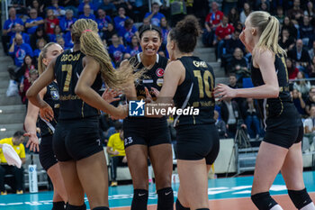 2024-01-16 - Happiness of Players of VakifBank Istanbul during CEV Champions League Women 2024 match between Allianz VV Milano and VakifBank Istanbul at Allianz Cloud, Milan, Italy on January 16, 2024 - ALLIANZ VV MILANO VS VAKIFBANK ISTANBUL - CHAMPIONS LEAGUE WOMEN - VOLLEYBALL