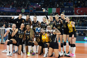 2024-01-16 - Players of VakifBank Istanbul during CEV Champions League Women 2024 match between Allianz VV Milano and VakifBank Istanbul at Allianz Cloud, Milan, Italy on January 16, 2024 - ALLIANZ VV MILANO VS VAKIFBANK ISTANBUL - CHAMPIONS LEAGUE WOMEN - VOLLEYBALL
