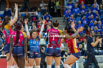 2024-02-29 - Exultation of Players of Vero Volley Milano during quarter Final of the Champions League Women between Allianz VeroVolley Milano and ŁKS Commercecon Łodz at Allianz Cloud, Milano, Italy on February 29, 2024 - QUARTER FINALS - ALLIANZ VEROVOLLEY MILANO VS LODZ - CHAMPIONS LEAGUE WOMEN - VOLLEYBALL