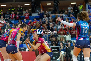 2024-02-29 - Exultation of Vittoria Prandi (Allianz VV Milano) and teammates during quarter Final of the Champions League Women between Allianz VeroVolley Milano and ŁKS Commercecon Łodz at Allianz Cloud, Milano, Italy on February 29, 2024 - QUARTER FINALS - ALLIANZ VEROVOLLEY MILANO VS LODZ - CHAMPIONS LEAGUE WOMEN - VOLLEYBALL
