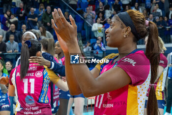 2024-02-29 - Happiness of Myriam Sylla (Allianz VV Milano) during quarter Final of the Champions League Women between Allianz VeroVolley Milano and ŁKS Commercecon Łodz at Allianz Cloud, Milano, Italy on February 29, 2024 - QUARTER FINALS - ALLIANZ VEROVOLLEY MILANO VS LODZ - CHAMPIONS LEAGUE WOMEN - VOLLEYBALL