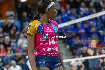 2024-02-29 - Paola Egonu (Allianz VV Milano) during quarter Final of the Champions League Women between Allianz VeroVolley Milano and ŁKS Commercecon Łodz at Allianz Cloud, Milano, Italy on February 29, 2024 - QUARTER FINALS - ALLIANZ VEROVOLLEY MILANO VS LODZ - CHAMPIONS LEAGUE WOMEN - VOLLEYBALL