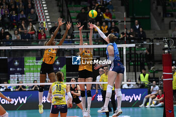 2024-02-29 - Isabelle Haak ( A.Carraro Imoco Conegliano ) during VOLLEYBALL - CHAMPIONS LEAGUE WOMEN game between A.Carraro Imoco Conegliano and VakifBank Istanbul at Palaverde in Villorba, Italy on   February 29, 2024 - QUARTER FINALS - A.CARRARO IMOCO CONEGLIANO VS VAKIFBANK ISTANBUL - CHAMPIONS LEAGUE WOMEN - VOLLEYBALL