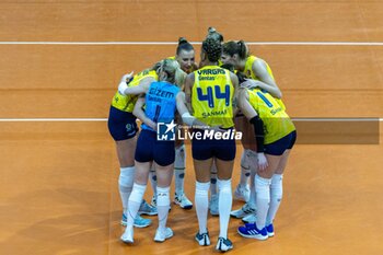 2024-03-12 - Players of Fenerbahce Opet Istanbul during SemiFinals of the Champions League Women between Allianz VeroVolley Milano and Fenerbahce Opet Istanbul at Allianz Cloud, Milano, Italy on March 12, 2024 - ALLIANZ VERO VOLLEY MILANO VS FENERBAHCE OPEN ISTANBUL - CHAMPIONS LEAGUE WOMEN - VOLLEYBALL