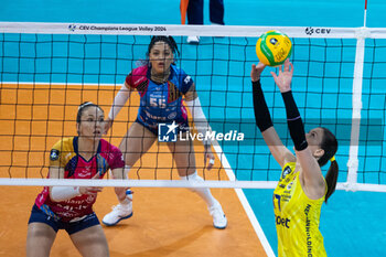 2024-03-12 - Bojana Drca (Fenerbahce Opet Istanbul) in action during SemiFinals of the Champions League Women between Allianz VeroVolley Milano and Fenerbahce Opet Istanbul at Allianz Cloud, Milano, Italy on March 12, 2024 - ALLIANZ VERO VOLLEY MILANO VS FENERBAHCE OPEN ISTANBUL - CHAMPIONS LEAGUE WOMEN - VOLLEYBALL