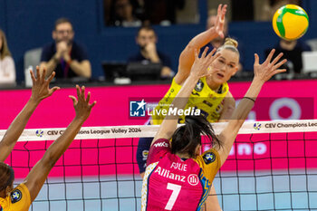 2024-03-12 - Spike of Arina Fedorovtseva (Fenerbahce Opet Istanbul) during SemiFinals of the Champions League Women between Allianz VeroVolley Milano and Fenerbahce Opet Istanbul at Allianz Cloud, Milano, Italy on March 12, 2024 - ALLIANZ VERO VOLLEY MILANO VS FENERBAHCE OPEN ISTANBUL - CHAMPIONS LEAGUE WOMEN - VOLLEYBALL