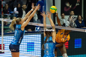 07/11/2024 - Erika Mercado Chavez (FC Porto) during CEV Champions League Women 2025 match between Numia VV Milano and FC Porto at Opiquad Arena, Monza, Italy on November 7, 2024	 - VERO VOLLEY MILANO VS FC PORTO - CHAMPIONS LEAGUE WOMEN - VOLLEY