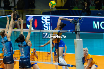 07/11/2024 - Victoria Pinto (FC Porto) during CEV Champions League Women 2025 match between Numia VV Milano and FC Porto at Opiquad Arena, Monza, Italy on November 7, 2024	 - VERO VOLLEY MILANO VS FC PORTO - CHAMPIONS LEAGUE WOMEN - VOLLEY