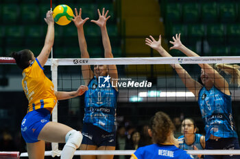 07/11/2024 - Victoria Pinto (FC Porto) during CEV Champions League Women 2025 match between Numia VV Milano and FC Porto at Opiquad Arena, Monza, Italy on November 7, 2024	 - VERO VOLLEY MILANO VS FC PORTO - CHAMPIONS LEAGUE WOMEN - VOLLEY