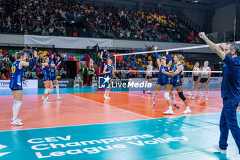 06/11/2024 - Savino Del Bene Scandicci players celebrate the match point - SAVINO DEL BENE SCANDICCI VS CSO VOLUNTARI 2005 - CHAMPIONS LEAGUE WOMEN - VOLLEY