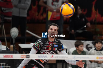 2024-01-04 - attack of simone giannelli - sir susa vim perugia - SIR SUSA VIM PERUGIA VS VALSA GROUP MODENA - ITALIAN CUP - VOLLEYBALL