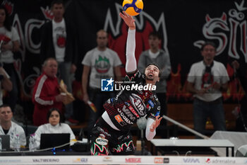 2024-01-04 - attack of simone giannelli - sir susa vim perugia - SIR SUSA VIM PERUGIA VS VALSA GROUP MODENA - ITALIAN CUP - VOLLEYBALL