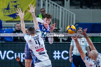 2024-11-20 - Spike by Gustavs Freimanis - Arcada Galati - ITAS TRENTINO VS CS ARCADA GALATI - CEV EUROVOLLEY MEN - VOLLEYBALL