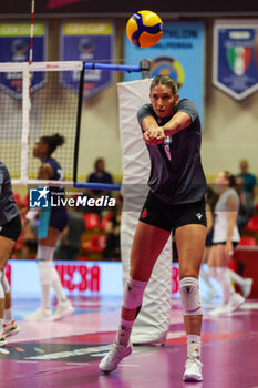 2024-09-08 - Silke Van Avermaet #6 of UYBA E-Work Volley Busto Arsizio seen in action during Volley 2024/25 UYBA CUP at E-Work Arena - UYBA VOLLEY BUSTO ARSIZIO - RITRATTI - EVENTS - VOLLEYBALL