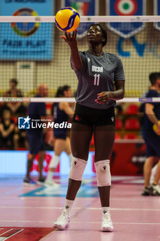 2024-09-08 - Josephine Obossa #11 of UYBA E-Work Volley Busto Arsizio seen in action during Volley 2024/25 UYBA CUP at E-Work Arena - UYBA VOLLEY BUSTO ARSIZIO - RITRATTI - EVENTS - VOLLEYBALL