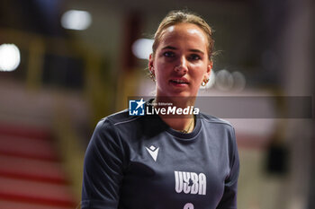 2024-09-08 - Pleun Van Der Pijl #3 of UYBA E-Work Volley Busto Arsizio looks on during Volley 2024/25 UYBA CUP at E-Work Arena - UYBA VOLLEY BUSTO ARSIZIO - RITRATTI - EVENTS - VOLLEYBALL